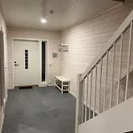 Rorbu I Havn Semesterbostad