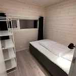 Semesterbostad Rorbu I Havn Bud
