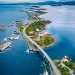 Rorbu I Havn *
