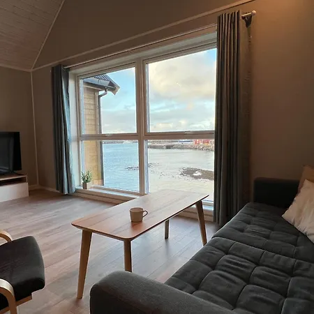 Rorbu I Havn Holiday home *