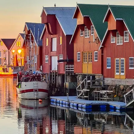 Rorbu I Havn *