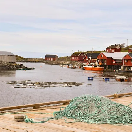Rorbu I Havn Holiday home *
