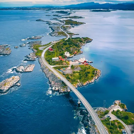 Rorbu I Havn *