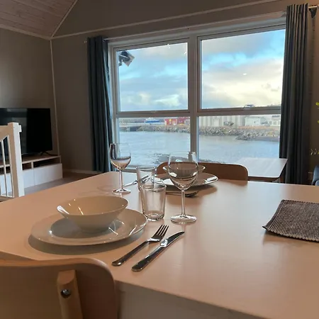 Feriehus Rorbu I Havn *