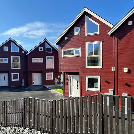 Feriehus Rorbu I Havn Bud