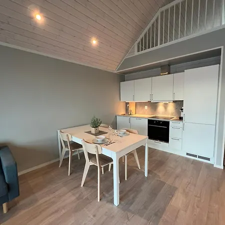 Rorbu I Havn Feriehus Bud